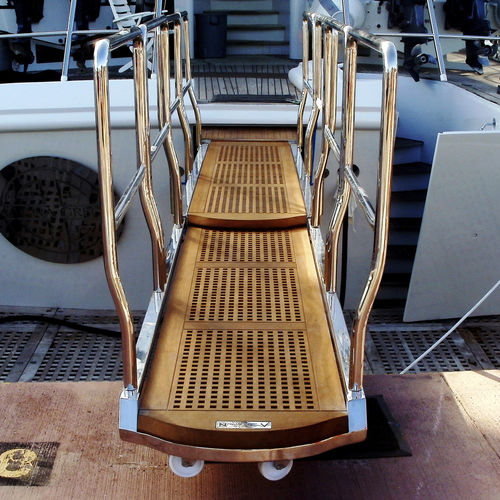 Passerella per super yacht - APOLLON 5.5R SPECIAL - NV | SuperYacht Accessories - telescopica / girevole / a scomparsa