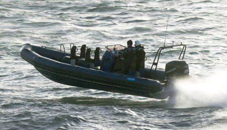 Barca professionale patrol boat - 8.0 Law Enforcement - SMART OWN - fuoribordo / GRP / gommone semirigido