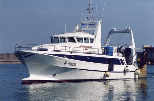Barca professionale peschereccio a strascico - THOMAS-ANTOINE II - MARTINEZ CONSTRUCTIONS NAVALES - entrobordo / diesel / in poliestere