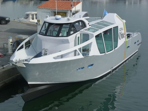 Barca professionale battello turistico - GINA THE ONE  - MARTINEZ CONSTRUCTIONS NAVALES - entrobordo / diesel / in poliestere