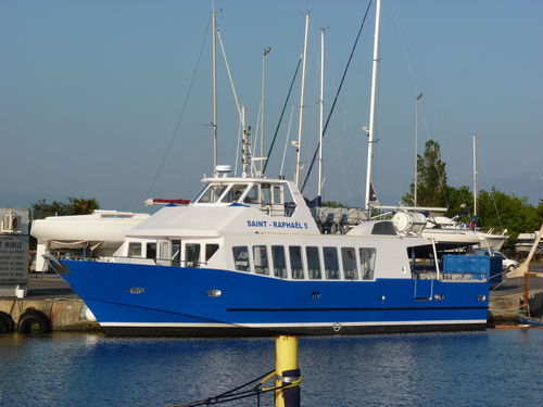 Barca professionale barca per trasporto passeggeri - SAINT-RAPHAEL 5  - MARTINEZ CONSTRUCTIONS NAVALES - entrobordo / diesel / in poliestere