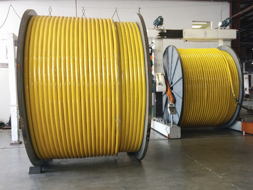Argano per nave - Umbilicals International - per cavo ombelicale di ROV / con motore idraulico