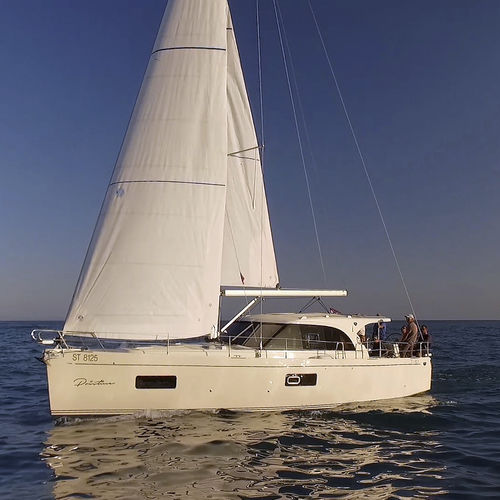 Barca a vela da crociera d'altura - 42.1 - ALBATROSS YACHTS - con cockpit chiuso / con bompresso / con doppio timone a ruota
