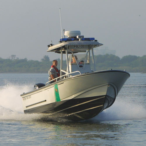 Barca professionale patrol boat - 250 JUSTICE - Brunswick Commercial and Government Products - fuoribordo