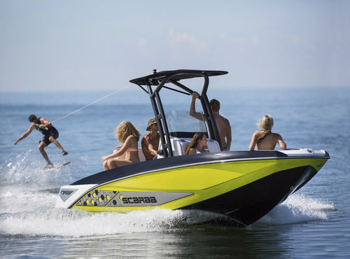 Barca open entrobordo - 195 ID - Scarab/Rec Boat Holdings - con console centrale / da pesca sportiva / max. 8 persone