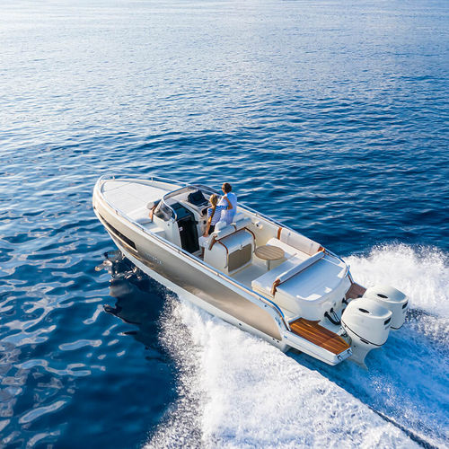Cabin-cruiser fuoribordo - GT280S - Invictus Yacht - bimotore / open / sportivo