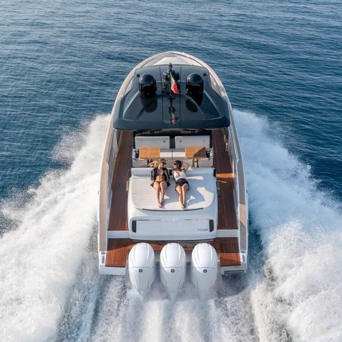 Cabinato fuoribordo - TT420S - Invictus Yacht - trimotore / soft-top / da charter