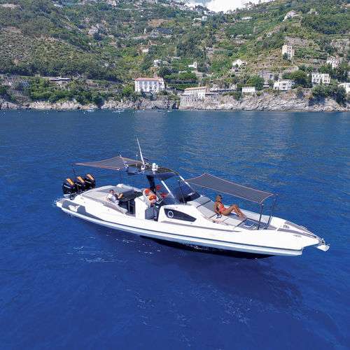 Gommone fuoribordo - MITO 40 - MVMARINE SRL  - trimotore / semirigido / con console centrale