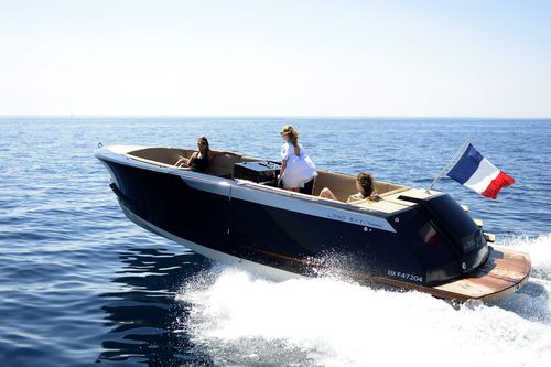 Barca open fuoribordo - LONG BAY - ROSEWEST - entrobordo / con console laterale / max. 9 persone