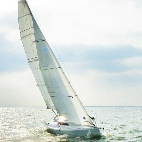 Barca a vela da crociera - 18 - Fareast Boats - con chiglia da regata / a chiglia retrattile / con bompresso