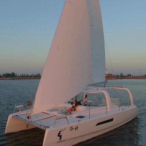 Catamarano - ROSELLA 36C - Fareast Boats - da crociera / con bompresso