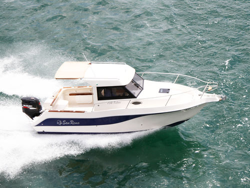 Cabin-cruiser fuoribordo - 750 Fisher Lux - San Remo Boats - hard-top / da pesca sportiva / con 2 cuccette