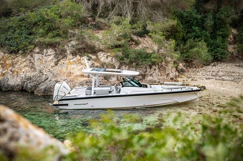 Cabin-cruiser fuoribordo - 29 Sun Top - Axopar Boats Oy - con scafo planante / con carena a gradino / soft-top