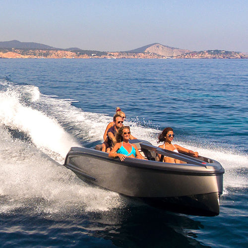 Moto d'acqua seduto - 16 - Vanquish Yachts - cinque posti / 250 cv / 200 cv