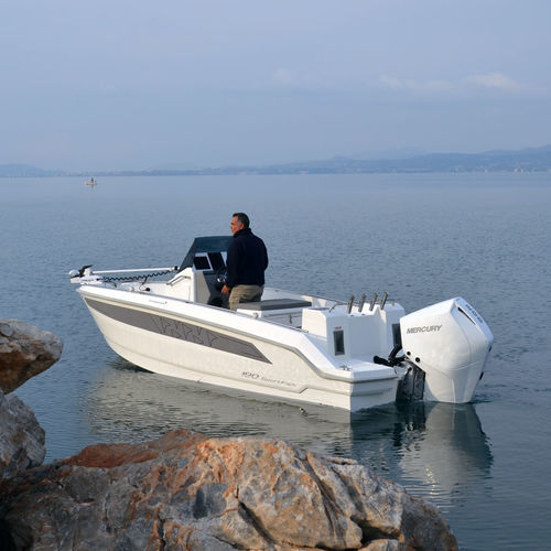 Barca open fuoribordo - 190 SF - Compass Boats - con console centrale / da pesca sportiva / max. 7 persone