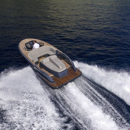 Tender per yacht a idrogetto - Evo T2 - Evo Yachts - monomotore / open / con console centrale