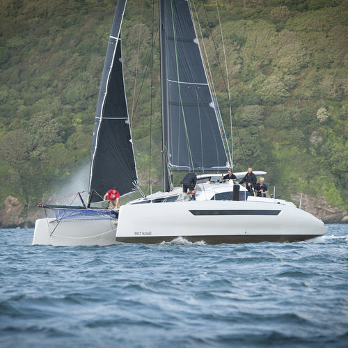 Catamarano - D1295 - Multimarine Manufacturing LTD - da crociera / da regata / con 3 cabine