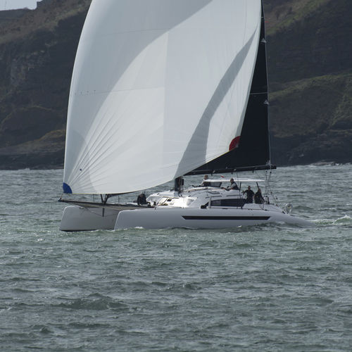Catamarano - d1495 - Multimarine Manufacturing LTD - da crociera / da regata e crociera / da regata d'altura