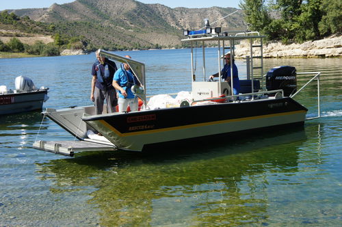 Barca professionale barca di salvataggio - 6.0 LC - SHARKSILVER ALUMINIUM BOATS - mezzo da sbarco / entrobordo a idrogetto / fuoribordo