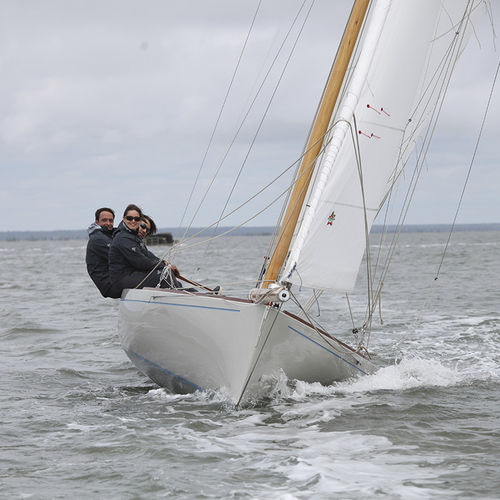 Barca a vela da regata e crociera - BÔ 28 - BÔ YACHTING / Bonnin-Bossuet - tradizionale / da regata / con 1 cabina