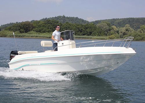 Barca open fuoribordo - Winnebago 19 - Ferrario Nautica - max. 6 persone