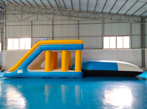 Gioco acquatico cuscino - Hydrofun LTD - salto in alto / per base turistica sportiva / gonfiabile