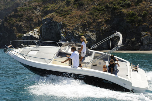 Cabin-cruiser fuoribordo - 730 day - Eolo - open / con dual console / max. 8 persone