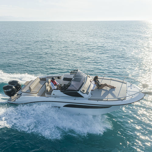 Cabin-cruiser fuoribordo - nove - Eolo - bimotore / open / max. 12 persone