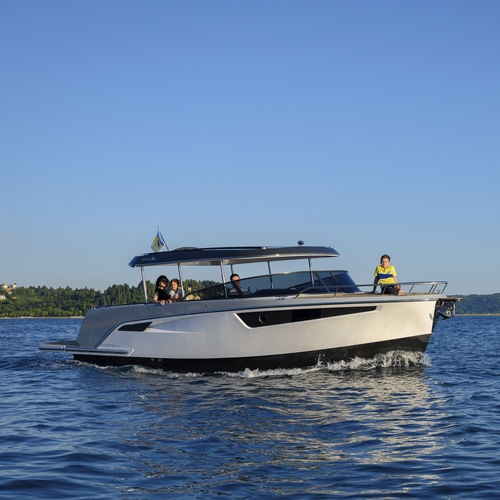 Barca open entrobordo - 28  - ALFASTREET YACHTS - elettrica / con console laterale / hard-top