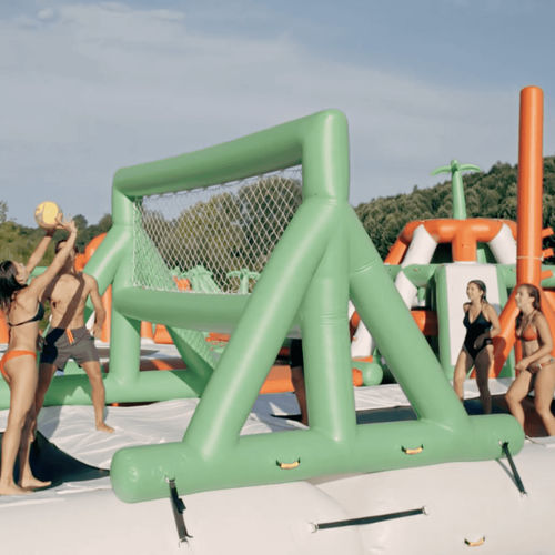 Gioco acquatico terreno da volleyball - AQUAZONE parc aquatique - porta polivalente / per base turistica sportiva / gonfiabile
