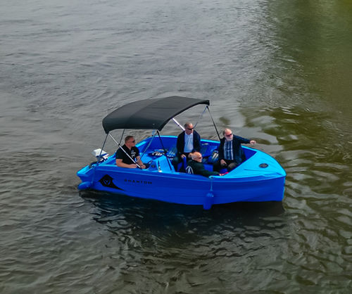 Lancia fuoribordo - PHANTOM - Vision Marine Technologies - elettrica / open / con console laterale