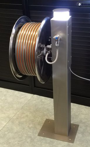 Colonnina di distribuzione di acqua - Z10 - ARABEL NV - MARINA INTEGRATED SYSTEMS - per pontile