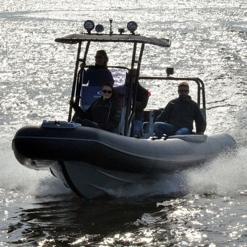Gommone fuoribordo - V650 - GALA MARINE INTERNATIONAL In - semirigido / con console centrale / open