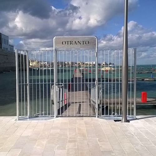 Cancello per pontile - PORTALE DI ACCESSO - Nuova Metalmeccanica srl - marine division