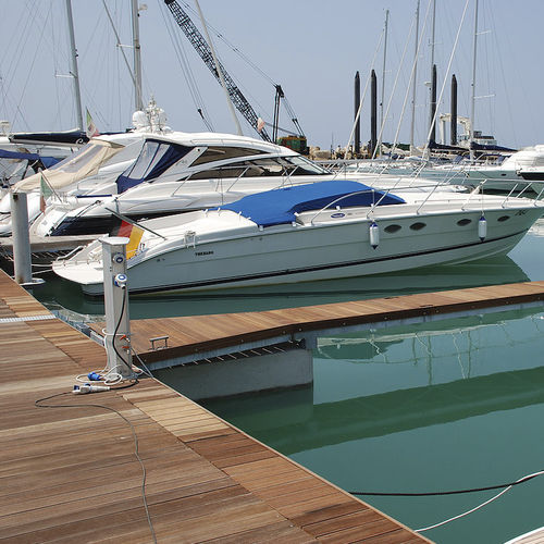 Dock finger in acciaio galvanizzato - FINGERS - Nuova Metalmeccanica srl - marine division