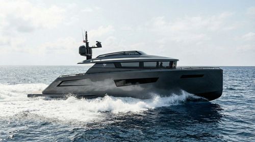 Cabinato entrobordo - BY50S FLY - Brizo Yachts - fuoribordo / bimotore / con fly