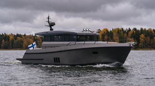 Cabinato entrobordo - BY50 MK2 - Brizo Yachts - bimotore / con fly / con cabina di pilotaggio