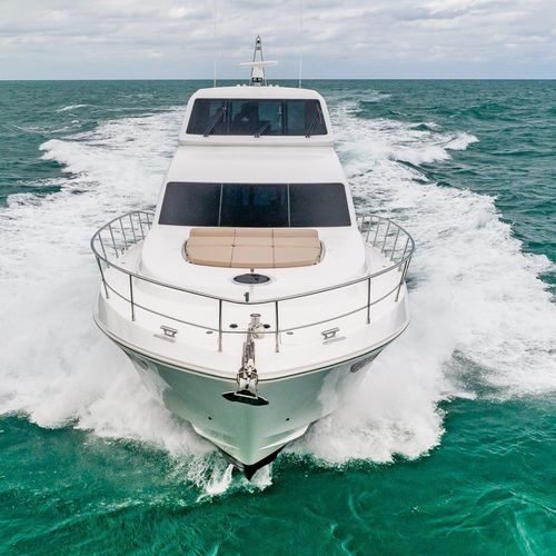 Motor-yacht da crociera - 68 - Dyna Craft Ltd. - con fly chiuso / con 4 cabine / con 6 cuccette