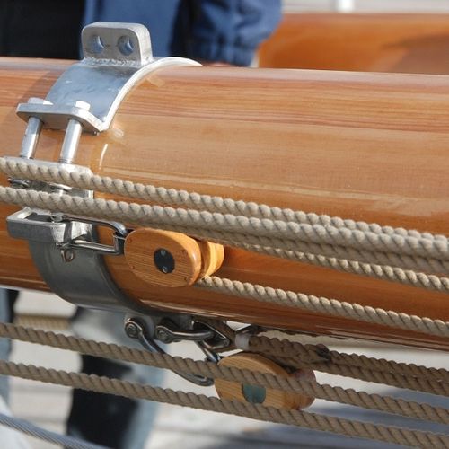 Albero per imbarcazione a chiglia da regata - AURIQUE ET HOUARI - WoodSpars - in legno / da regata / one design