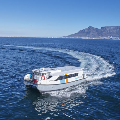 Barca per trasporto passeggeri - 15M FERRY - Nautic Africa - entrofuoribordo / in alluminio