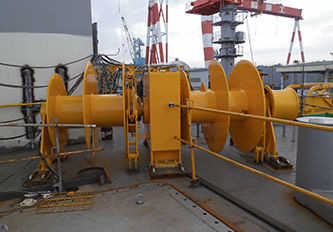 Argano per manovra di ancore - DMT MARINE EQUIPMENT SA - per nave / con motore idraulico / a singolo tamburo