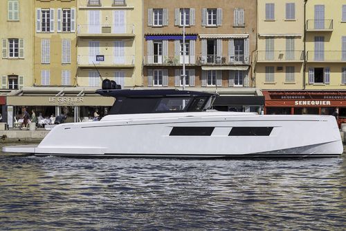 Motor-yacht da crociera - Pardo GT52 - Pardo Yachts - hard-top / IPS / con 3 cabine