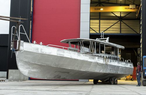 Barca professionale taxi acqueo - FENIX - Trimm Design BV - fuoribordo / diesel / in alluminio