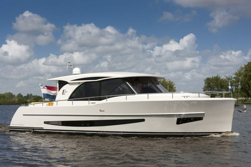 Cabinato entrobordo - Boarncruiser Elegance - Trimm Design BV - hard-top / in acciaio / con cabina