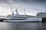 mega-yacht da crociera