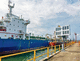 sistema di ormeggio assistito per terminale portuario / per nave