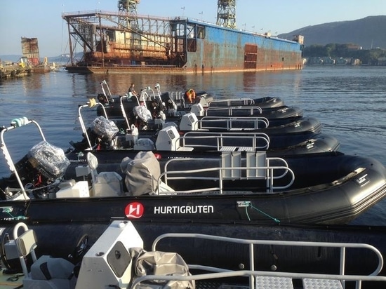 Flotta di tender pronta per la consegna
