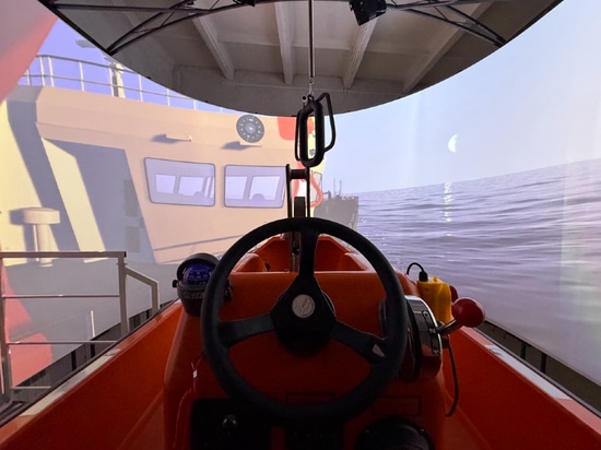 La nostra azienda ha sviluppato un simulatore di imbarcazione di salvataggio/soccorso veloce RB/FRBS-A (missione completa, su piattaforma 6 dof)