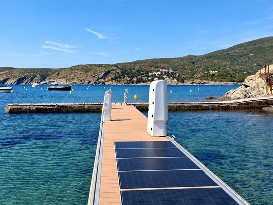 Energia solare, autonomia e gestione intelligente sul pontile di Cadaqués